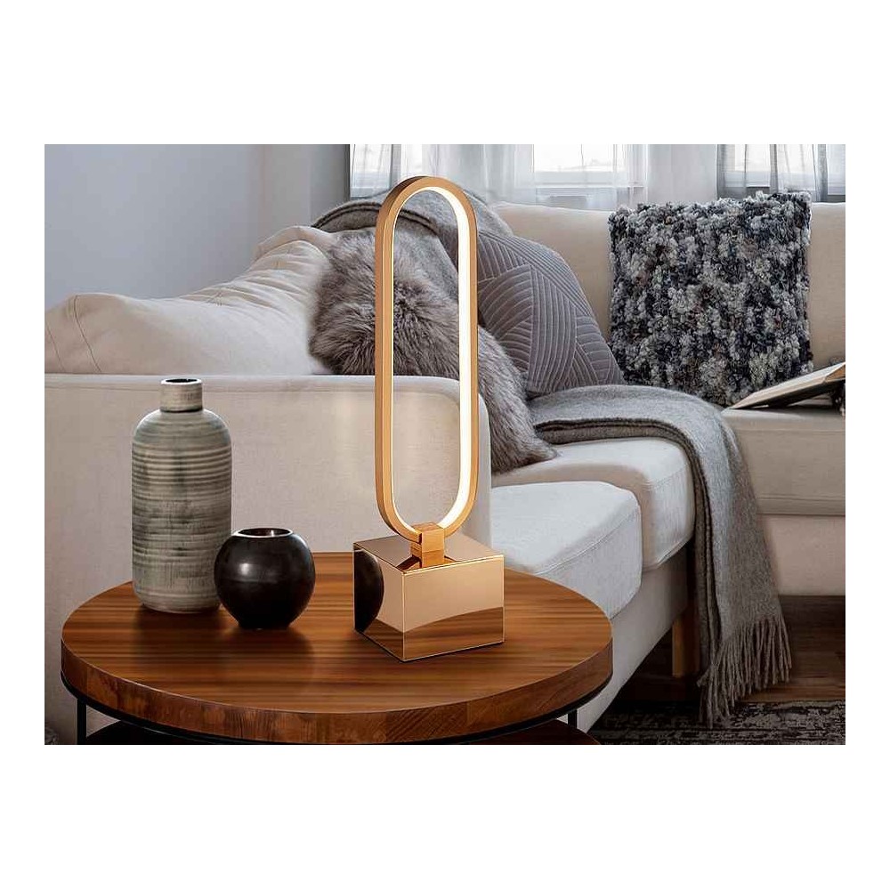 Newness in Envelope led modeled gold COLETTE SCHULLER