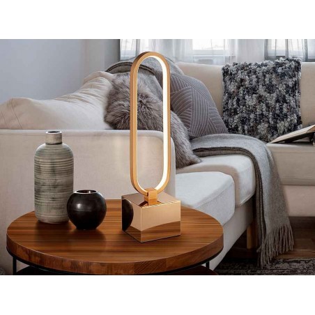 Newness in Envelope led modeled gold COLETTE SCHULLER