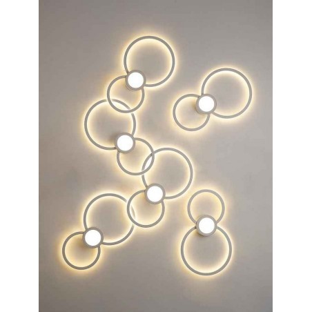 L'éclairage des cercles MURAL dirigés par Pared MANTRA